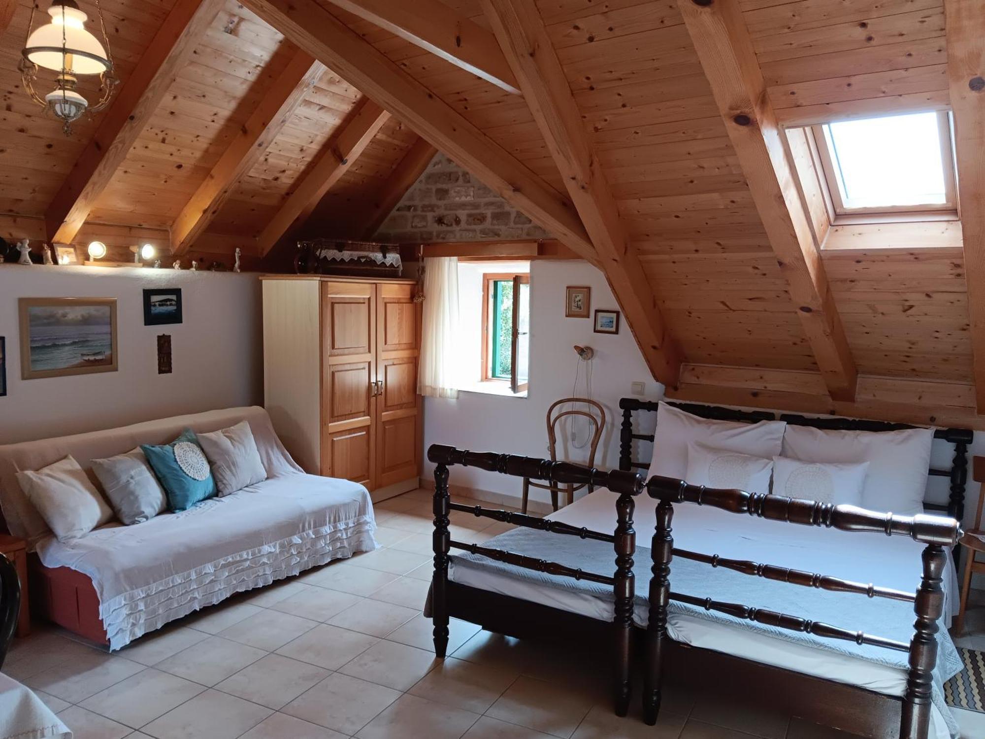 Guest House Lucijo ヴルボスカ 部屋 写真
