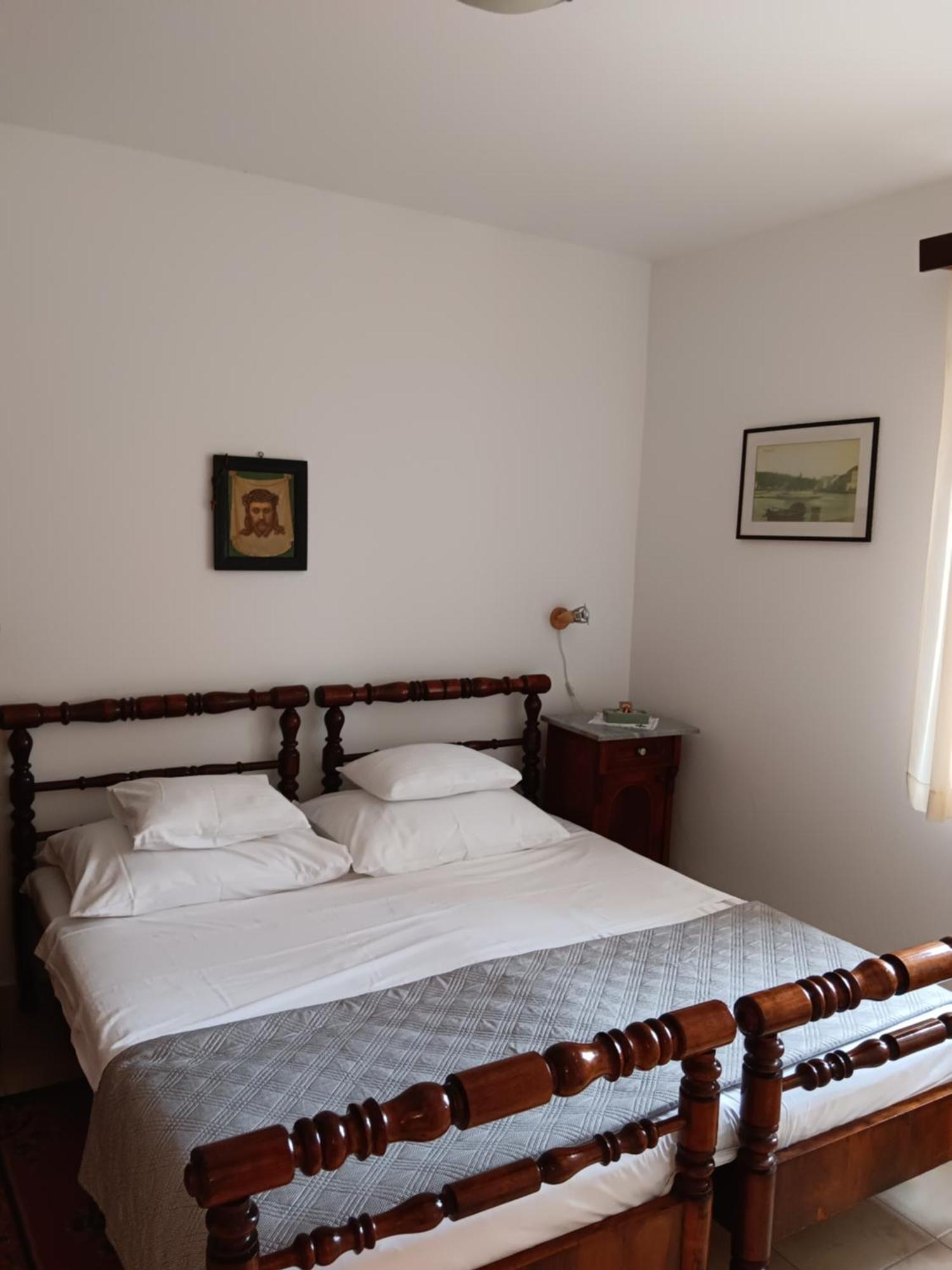 Guest House Lucijo ヴルボスカ 部屋 写真